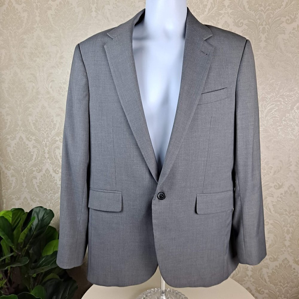M Tailor Size 38R Men’s Gray Suit Jacket Classic Styling EUC